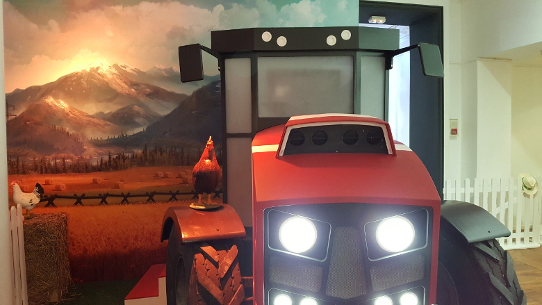 Traktor prosto z Farming Simulator 17